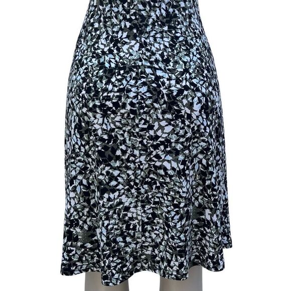 Connected Faux Wrap Dress Women's 10P Short Sleeve Abstract V-Neck Knee Length - Picture 9 of 16